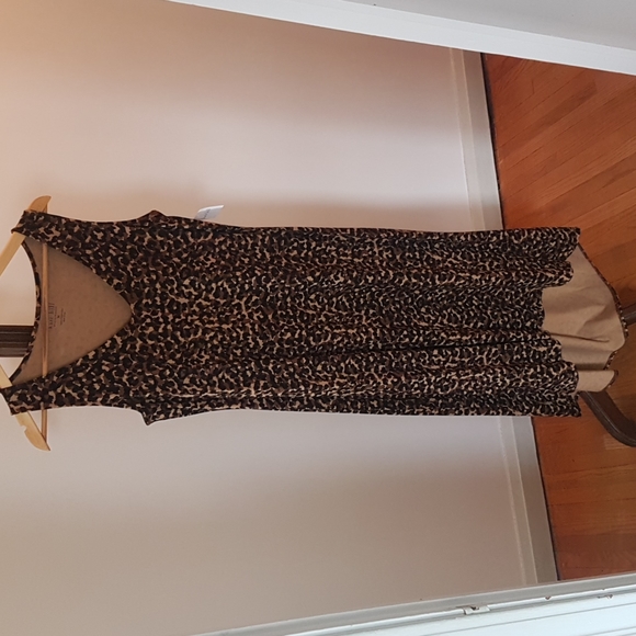 Kate Hill Rayon/Spandex Leopard print Midi Dress - Picture 1 of 7
